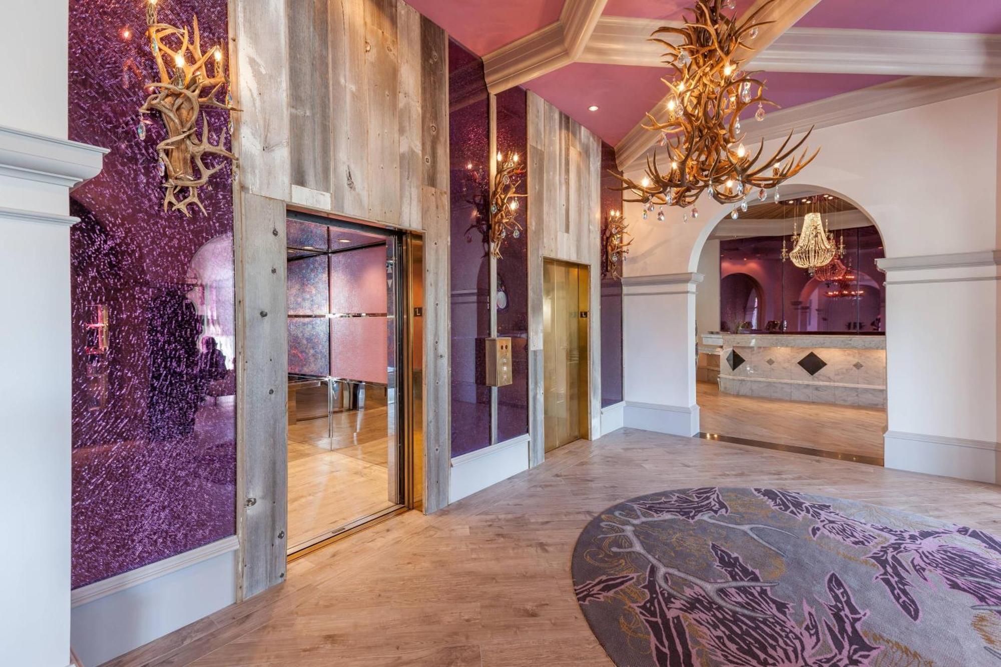 Castle Hotel, Autograph Collection Hotel Williamsburg